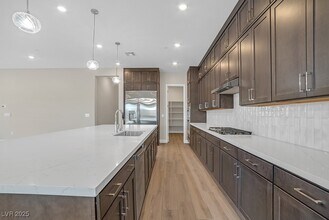 349 Tigullio Ave in Henderson, NV - Building Photo - Building Photo