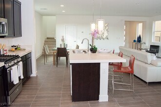 4293 Paragon Highlands Ave in Las Vegas, NV - Building Photo - Building Photo