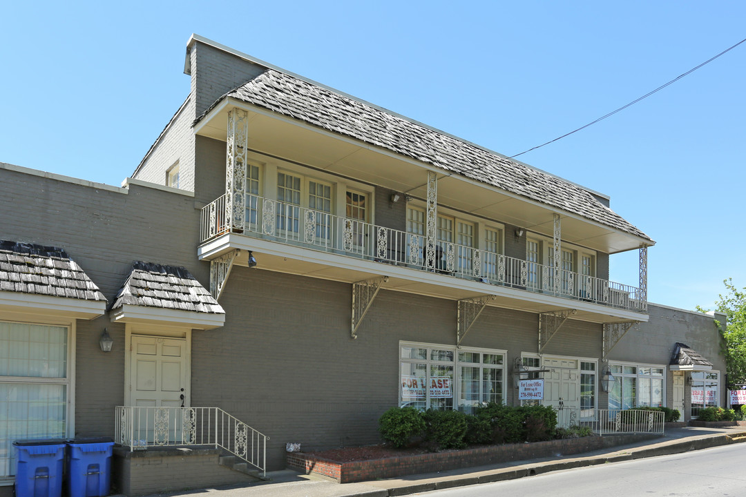 102 E Front St in Glasgow, KY - Building Photo