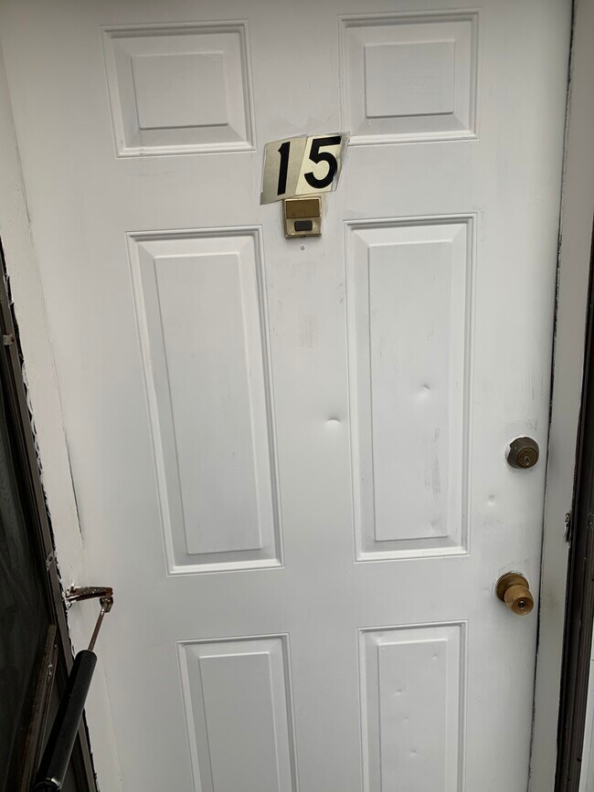 7 Mark Ln Rentals in Waterbury, CT