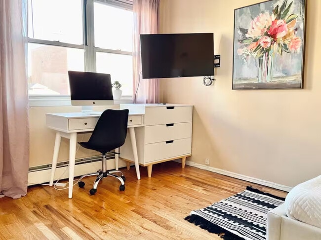 Furnished room/NOT APARTMENT, Unit 3FL in Brooklyn, NY - Building Photo - Building Photo