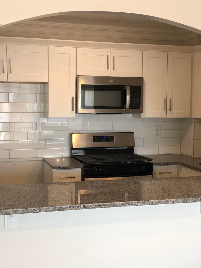 5710 BOULEVARD in West New York, NJ - Building Photo - Building Photo