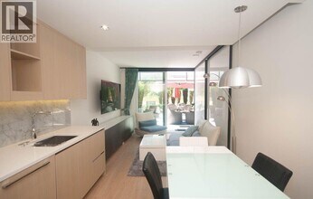 89 Nelson St. in Vancouver, BC - Building Photo - Building Photo