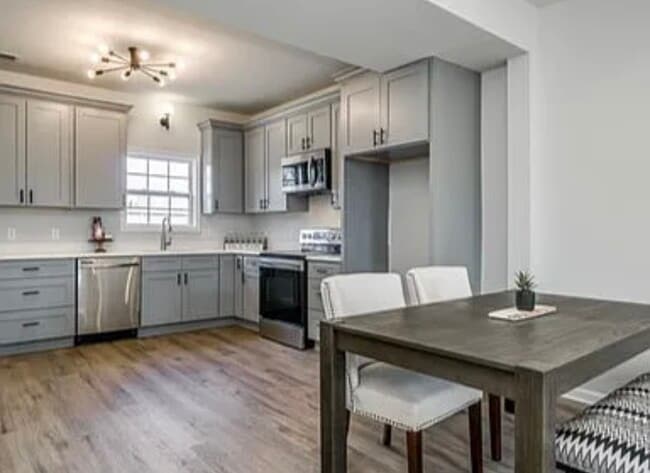 115 Rosemont Dr in Sparta, TN - Building Photo - Building Photo