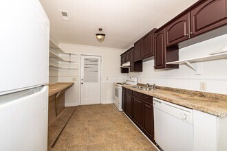 204 Red Oak Ave in Durham, NC - Building Photo - Building Photo