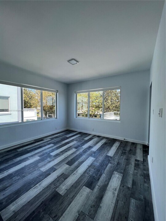 1818 SW 22nd Ave in Miami, FL - Building Photo