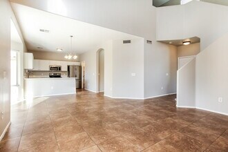 6055 W Jones Ave in Phoenix, AZ - Building Photo - Building Photo