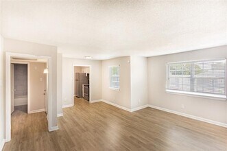 2728 N Buckner Blvd in Dallas, TX - Building Photo - Building Photo