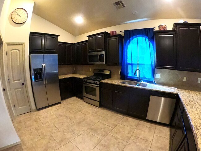 2517 Prado Del Sol Ave in Las Cruces, NM - Building Photo - Building Photo