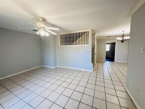 7285 Chasewood Dr in Missouri City, TX - Building Photo - Building Photo
