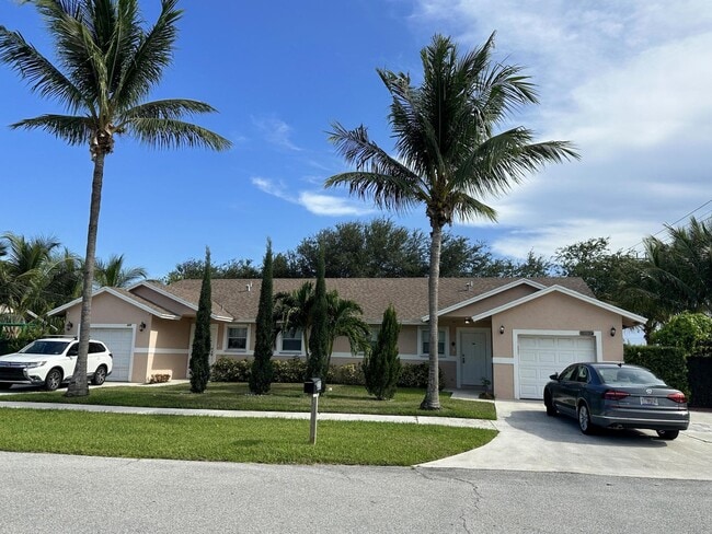 300 NE 42nd St