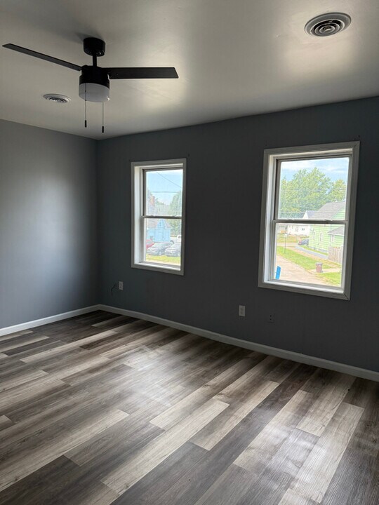 1301 Erie Ave in Logansport, IN - Building Photo