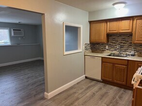 225 Danforth St in Fall River, MA - Building Photo - Building Photo