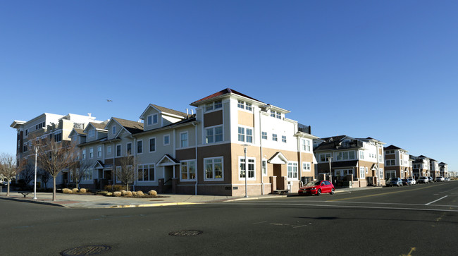 Wesley Grove in Asbury Park, NJ - Building Photo - Building Photo