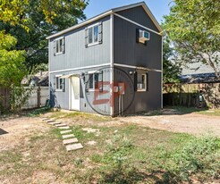 516 N 31st St in Waco, TX - Building Photo