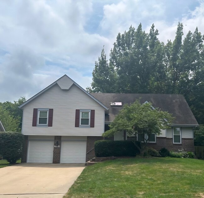 7753 W 154th Terrace in Overland Park, KS - Building Photo - Building Photo