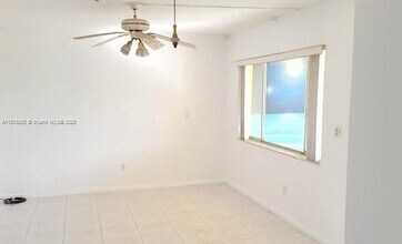 2101 NE 68th St in Fort Lauderdale, FL - Building Photo - Building Photo