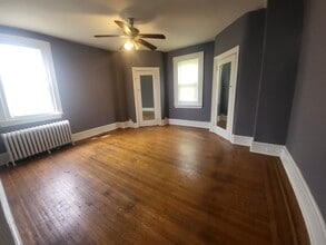 5044 N Sydenham St in Philadelphia, PA - Foto de edificio - Building Photo