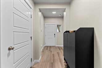 6156 W Aegean Dr in Meridian, ID - Building Photo - Building Photo