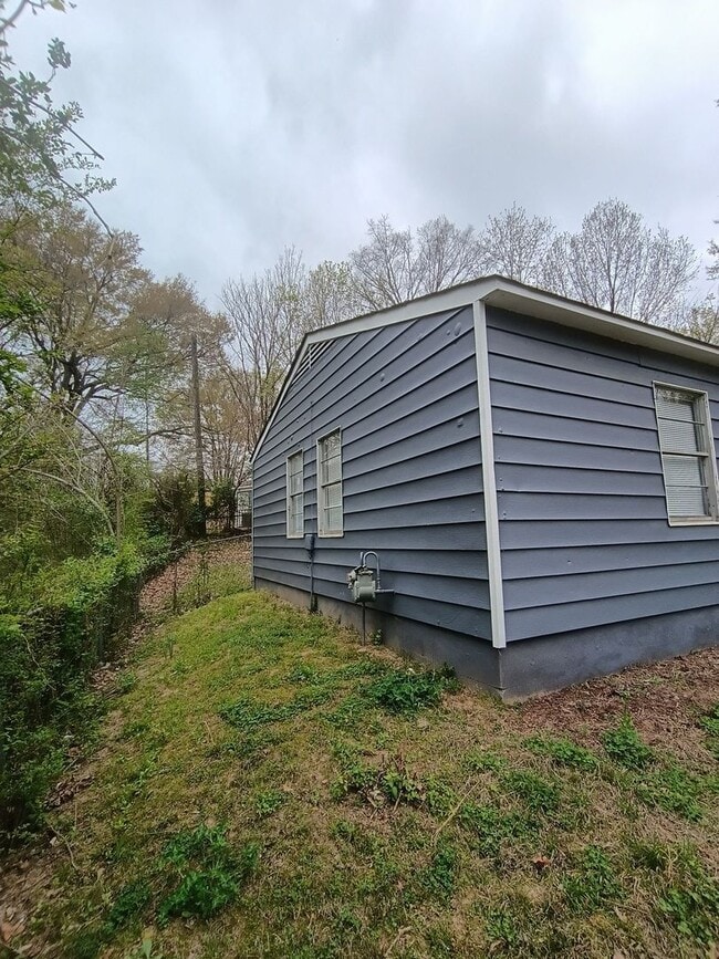 2551 Dakar Ave in Memphis, TN - Building Photo - Building Photo