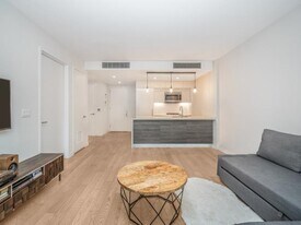 505 W 43rd St in New York, NY - Building Photo