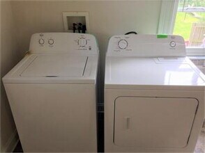 326 E Main St in Luray, VA - Building Photo - Building Photo