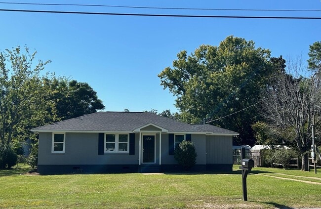 property at 1914 W Oakland Ave