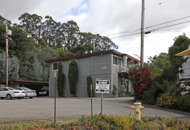 340 Highland Ave in Santa Cruz, CA - Foto de edificio - Building Photo