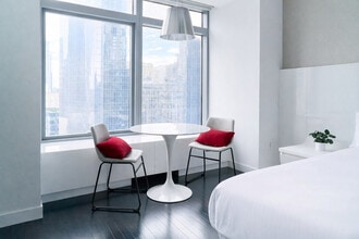 101 Greenwich St in New York, NY - Building Photo - Building Photo