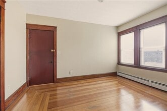 984 York Ave in Pawtucket, RI - Building Photo - Building Photo