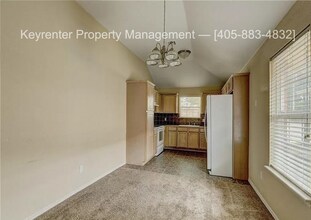 12328 SW 5th St in Yukon, OK - Building Photo - Building Photo