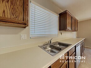 43714 Cale Dr in Maricopa, AZ - Building Photo - Building Photo