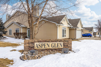 Aspen Glen Townhomes in Ankeny, IA - Building Photo - Building Photo