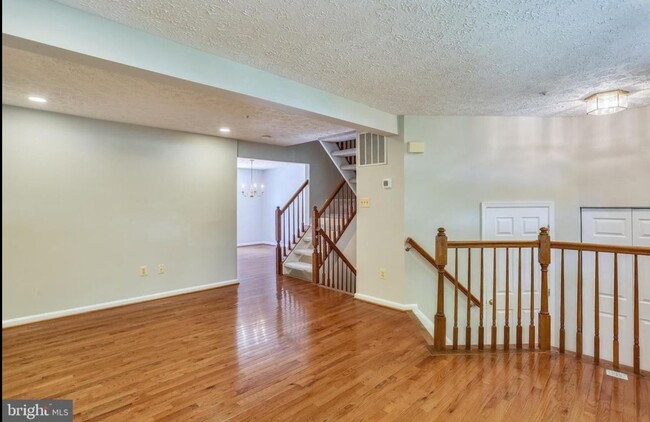 12012 Cherry Blossom Pl in North Potomac, MD - Building Photo - Building Photo