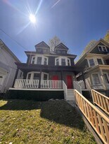 442 Hudson Ave in Albany, NY - Building Photo