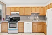 1621 W Diamond St, Unit 2 photo'
