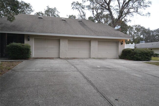 2834 Pheasant Run in Clearwater, FL - Building Photo - Building Photo