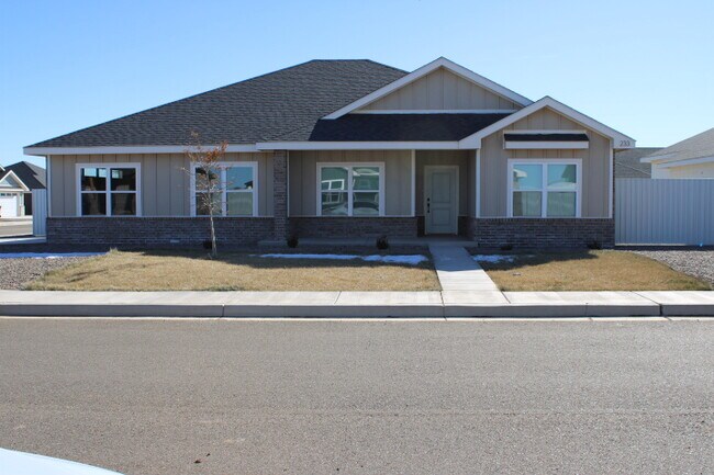 233 Abbey Rd in Clovis, NM - Building Photo - Building Photo