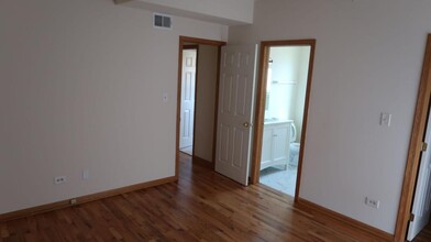 1430 N Bosworth Ave in Chicago, IL - Building Photo - Building Photo