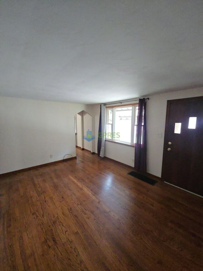 1012 Woodland Rd in Blawnox, PA - Building Photo - Building Photo