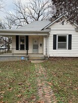 2160 N Campbell Ave in Springfield, MO - Building Photo