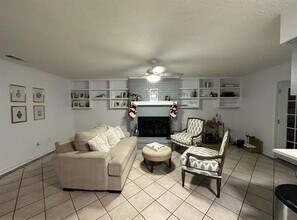 6140 Rincon Way in Dallas, TX - Building Photo - Building Photo