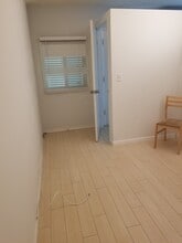 208 E Stocker St, Unit 9 in Glendale, CA - Foto de edificio - Building Photo