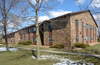 Koester Court in Northfield, MN - Foto de edificio - Building Photo