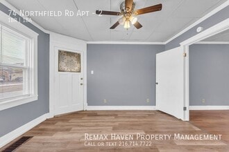 74 Northfield Rd in Bedford, OH - Building Photo - Building Photo