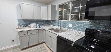 2634 Tidewater Dr in Houston, TX - Building Photo - Building Photo