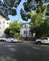 2913-2917 1/2 Francis Ave in Los Angeles, CA - Building Photo