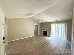 2720 Von Thuringer Ct in Charlotte, NC - Building Photo - Building Photo