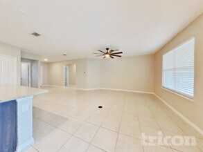 15271 Aquarius Wy in Mascotte, FL - Building Photo - Building Photo