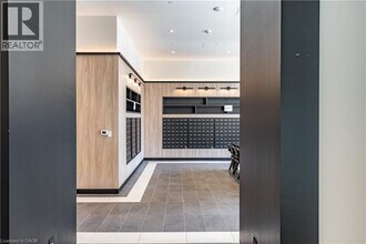 1 Jarvis St in Hamilton, ON - Building Photo - Building Photo